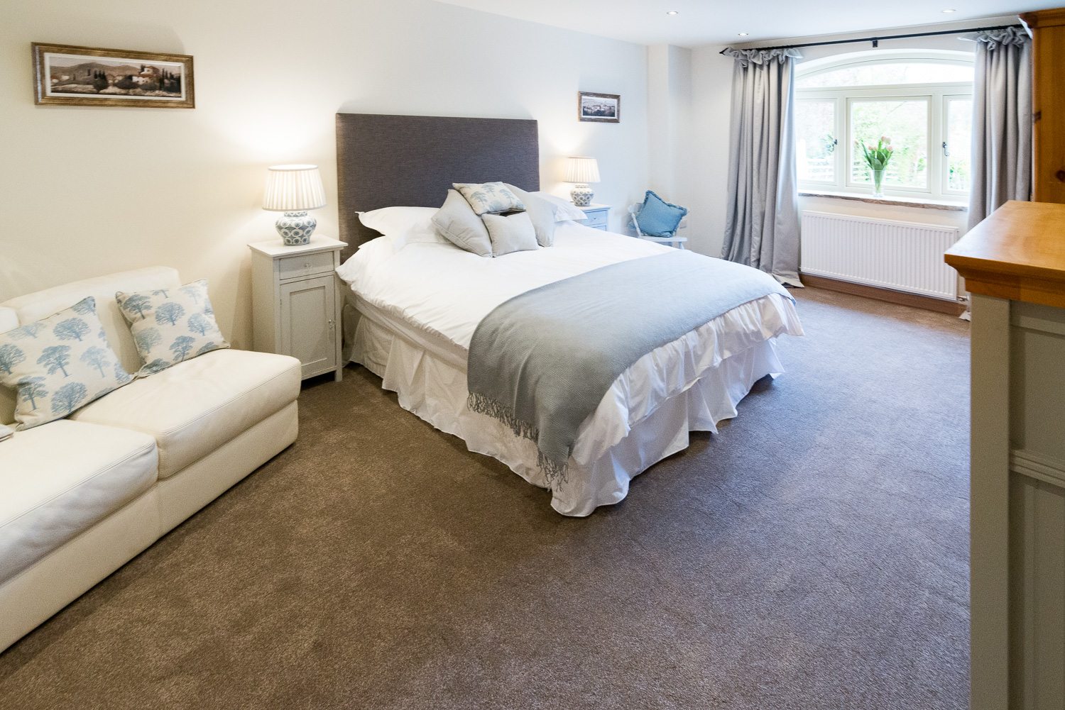 Ribble Valley Holiday Cottages Granary Bedroom